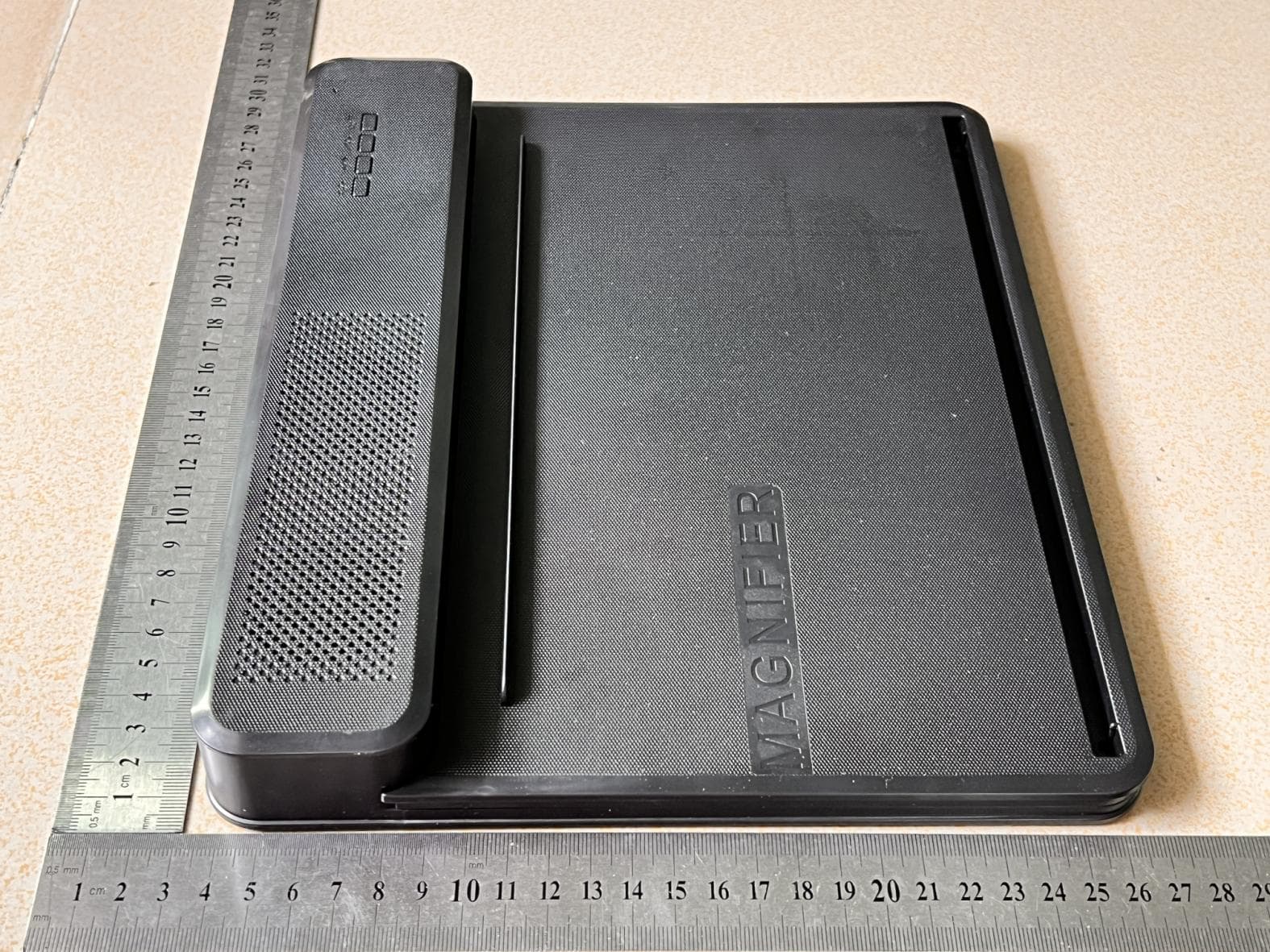 Pull-out bluetooth mobile phone screen eye protector - FCC ID 2BM54-J16 - Shenzhen YiCheng Technology Co., Ltd (5)
