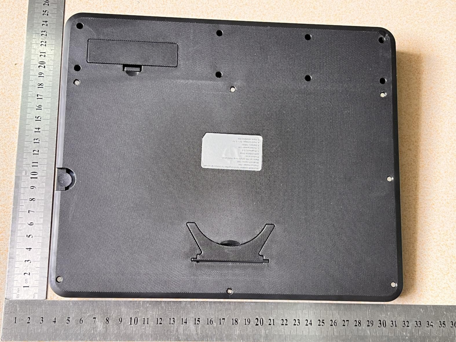 Pull-out bluetooth mobile phone screen eye protector - FCC ID 2BM54J-16 - Shenzhen YiCheng Technology Co., Ltd