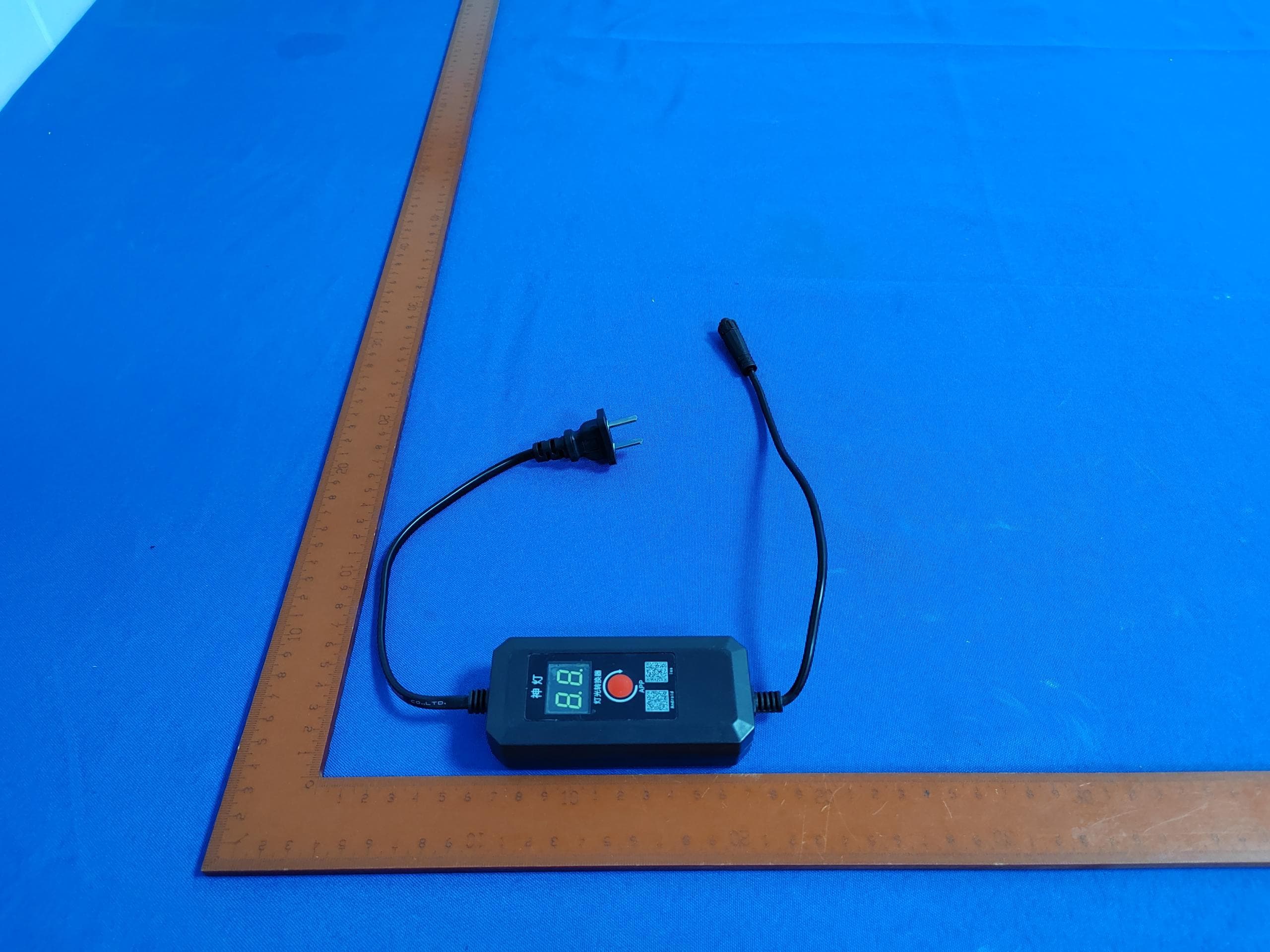 Aquarium light - FCC ID 2BM7O-A02 - Guangzhou Lijiang Trading Co., Ltd. (4)