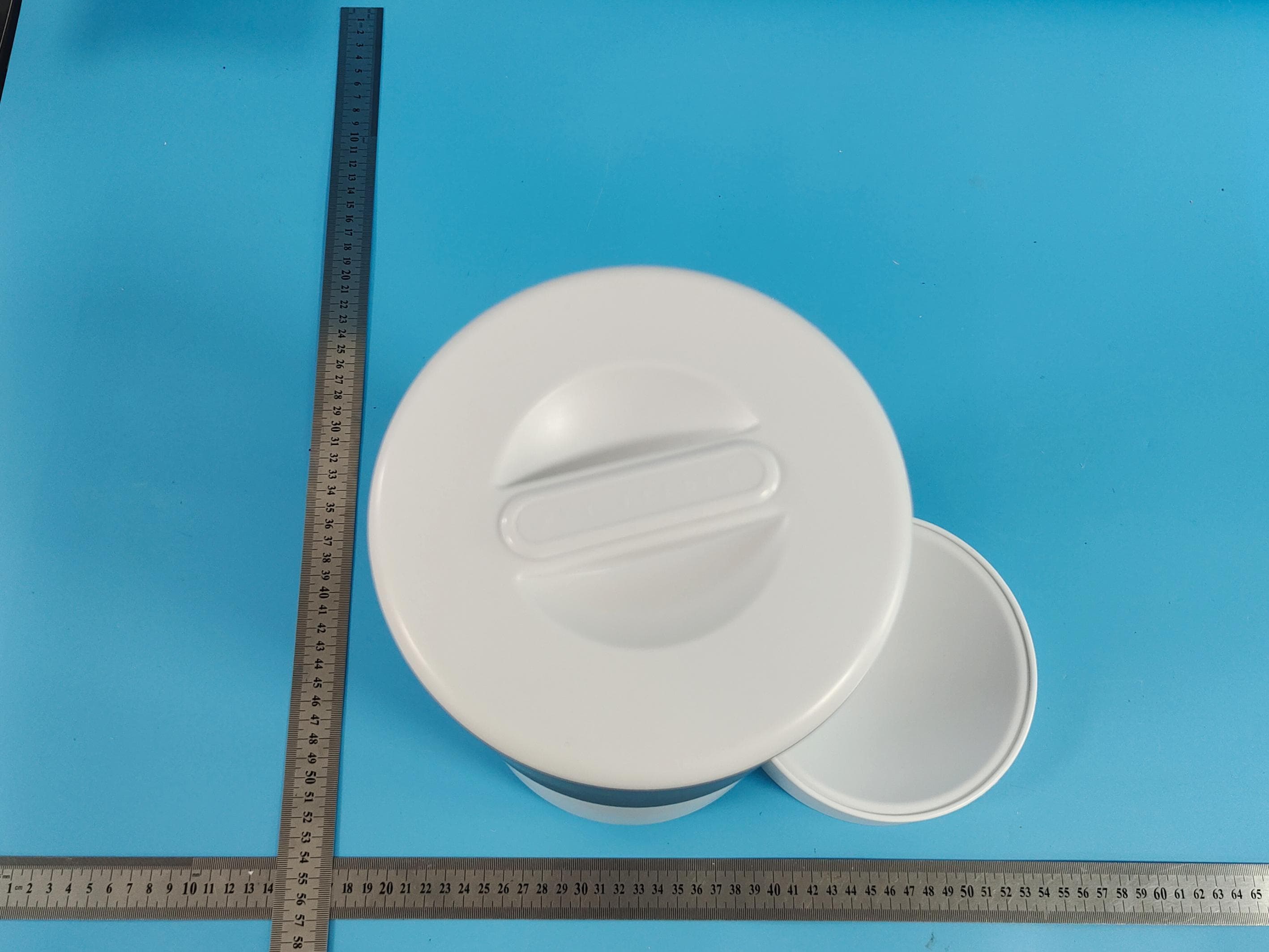 Intelligent pet feeder - FCC ID 2BM8J-LB-WS11 - Yongkang Leban Pet Products Co., Ltd (2)