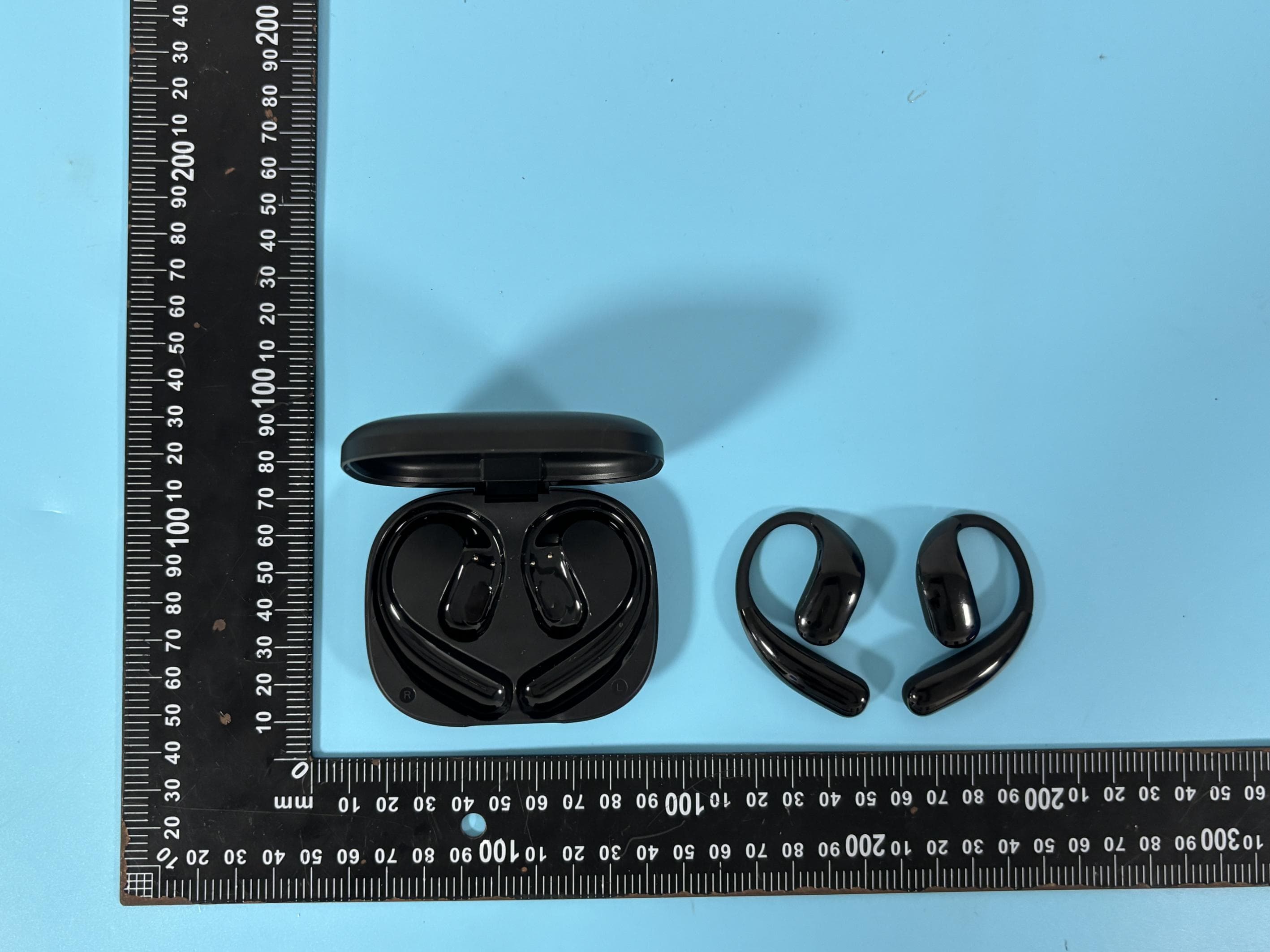 Open-Ear Headphones - FCC ID 2BMA9-A2000 - shenzhenshixiaohuangdoukejiyouxiangongsi (4)