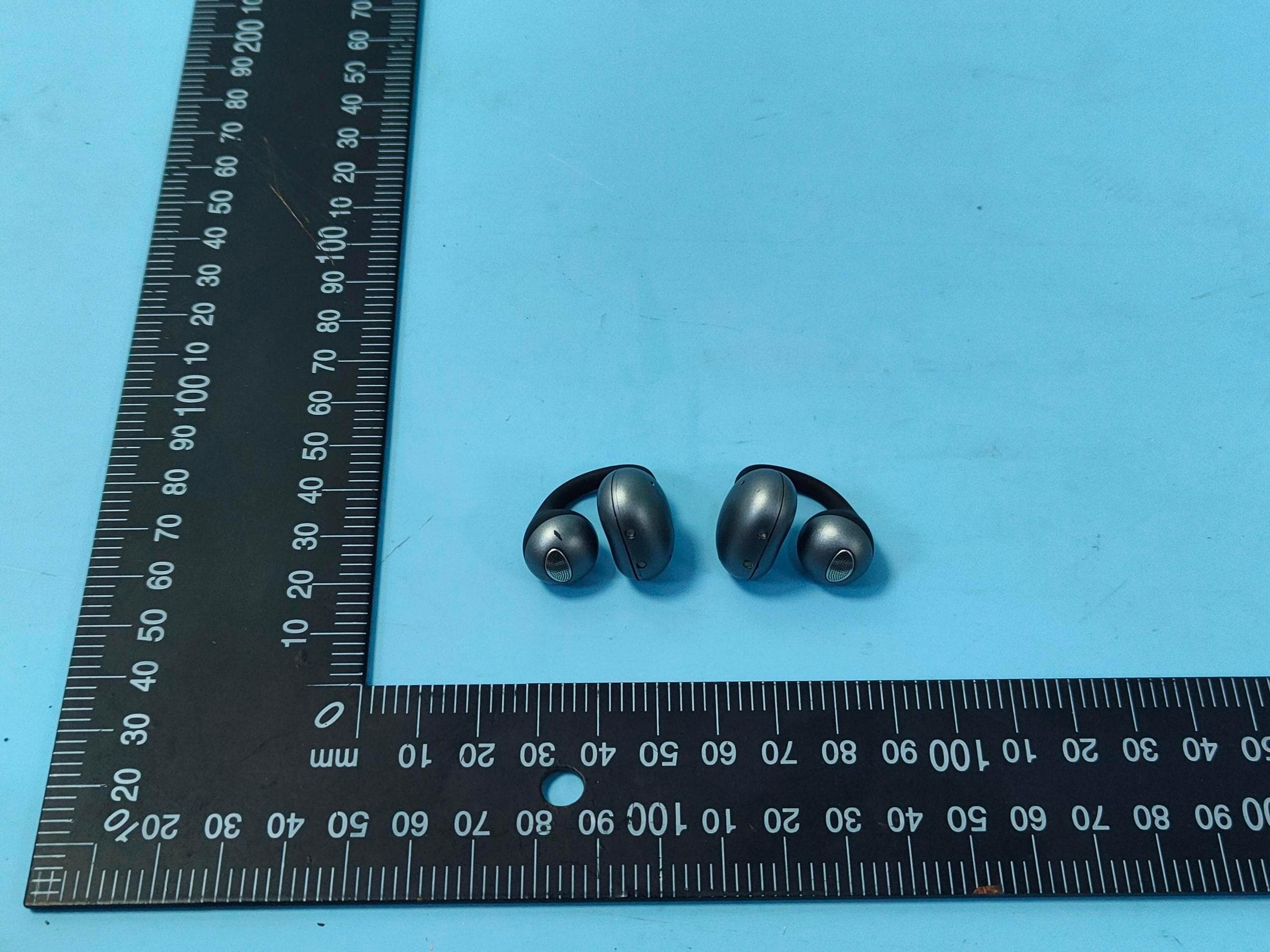 GTbeans C30 Clip-On Earbuds - FCC ID 2BMA9-A3000 - shenzhenshixiaohuangdoukejiyouxiangongsi (4)