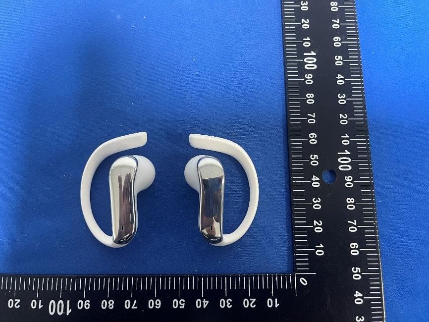 Bluetooth headphones - FCC ID 2BMBM-VV21 - Shenzhen Lanxiaoer Technology Co., Ltd