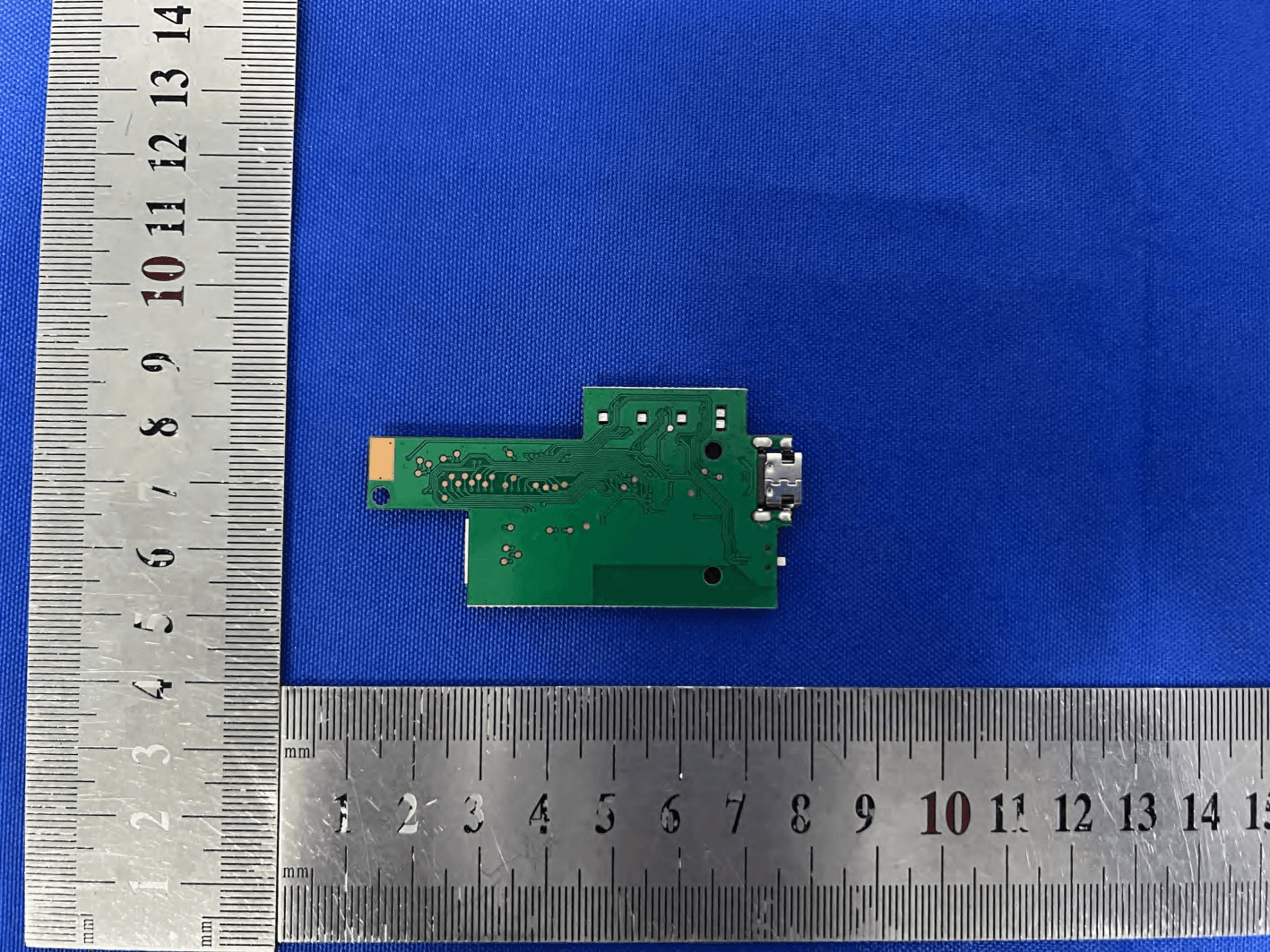 Wireless keyboard - FCC ID 2BMBY-CL-999 - Shenzhen Congli Electronics Co., Ltd (4)