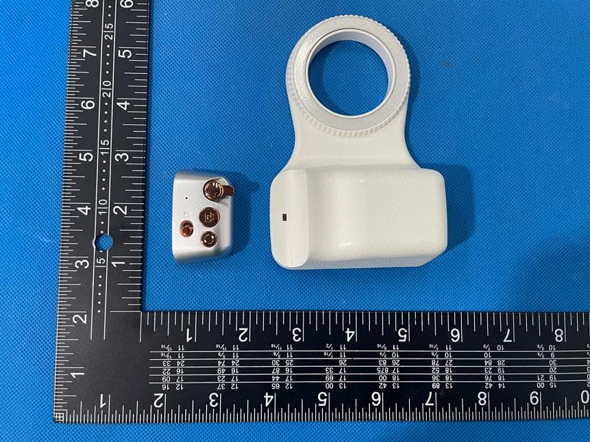 Smartphone camera grip - FCC ID 2BMFN-XPRO - Yanxuan Precision Manufacturing (Shenzhen) Co., Ltd
