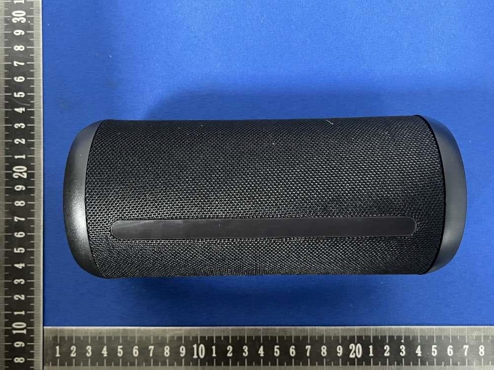 Bluetooth Speaker - FCC ID 2BMGI-A1700 - Dongguan Qining Electronics Co.,LTD (3)