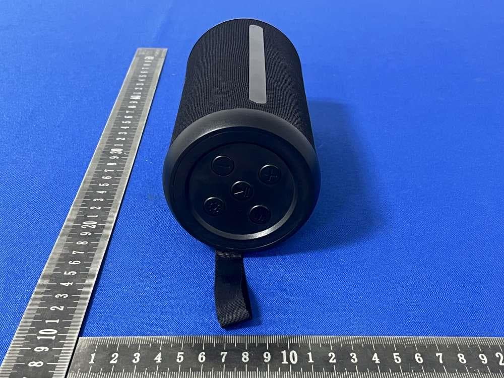 Bluetooth Speaker - FCC ID 2BMGI-A1700 - Dongguan Qining Electronics Co.,LTD (4)