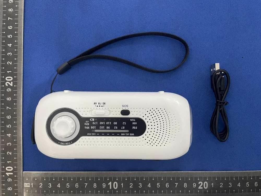 SOLAR CRANK RADIO WITH FLASHLIGHT - FCC ID 2BML9-HN-098S - ZhongShan Honey Electronic Co.,LTD