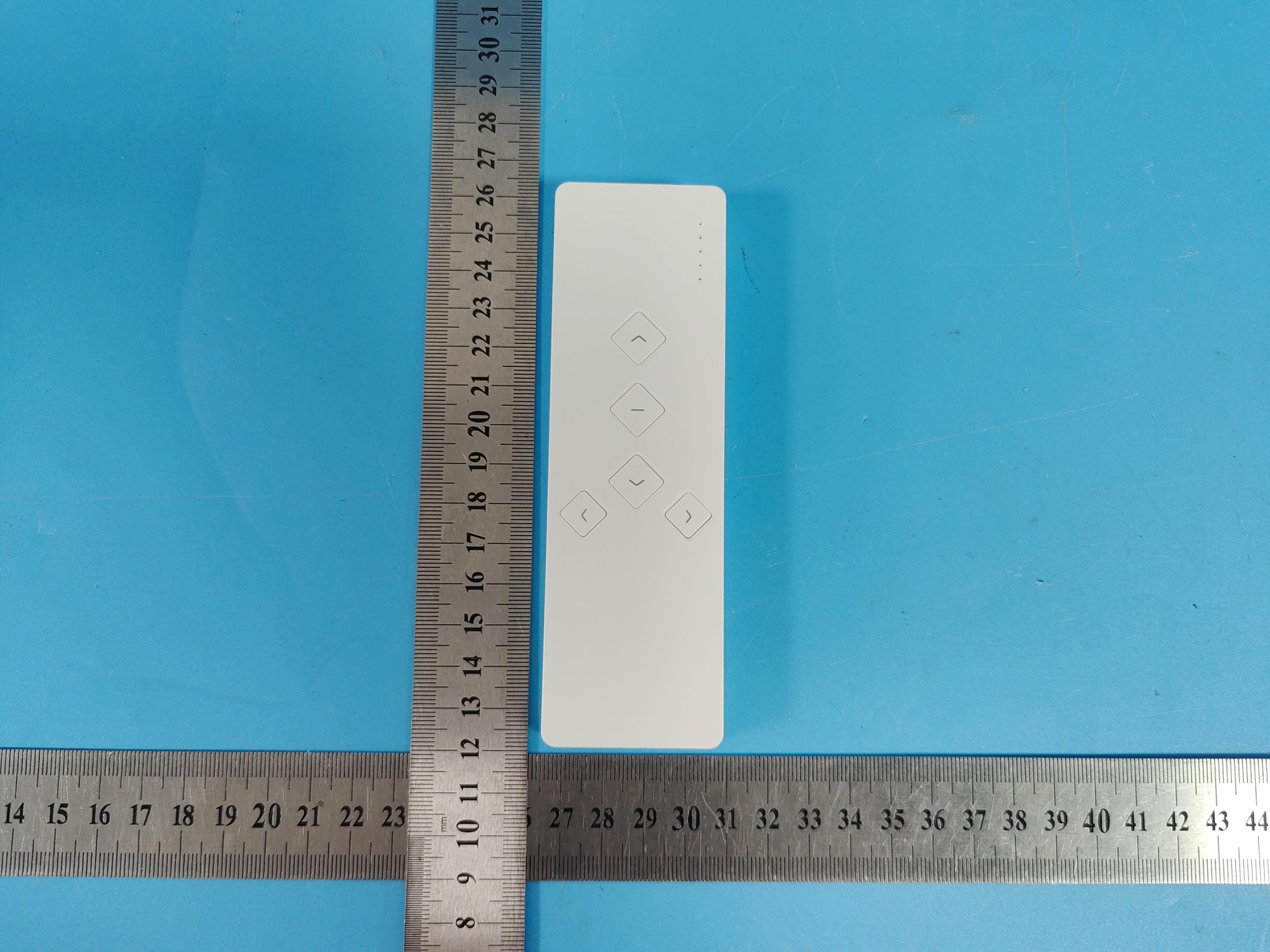 5-Channel Remote Control - FCC ID 2BMMUZM061 - Z.M.C. Metal Coating Inc. (2)