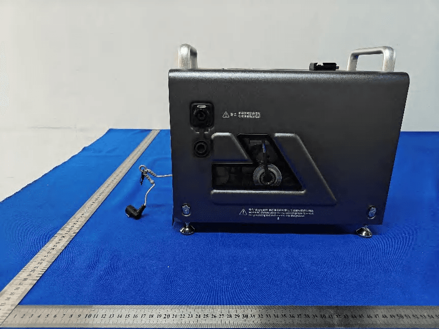 CZ100 Tethered Lighting System-Ground Station - FCC ID 2BMTS-CZ100S - Guangzhou Chengzhi Intelligent Machine Technology Co.,Ltd. (2)