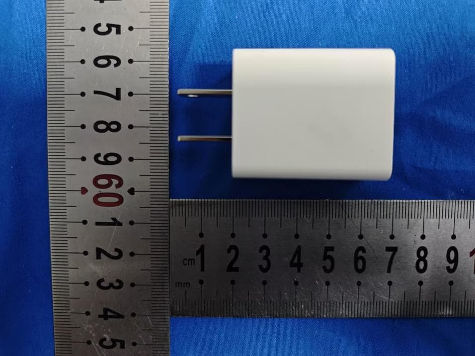 Security Indoor Camera - FCC ID 2BMXI-CMC2LU - Hangzhou SuperAcme Electronics Technology Co., Ltd. (3)
