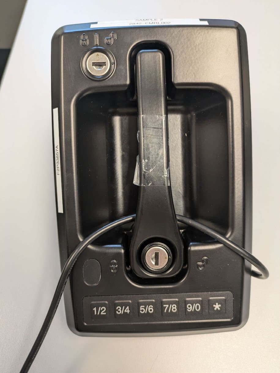 Electronic motorized rotary lock - FCC ID 2BN28-MRLBT - Global Link Distribution, Corp. (2)