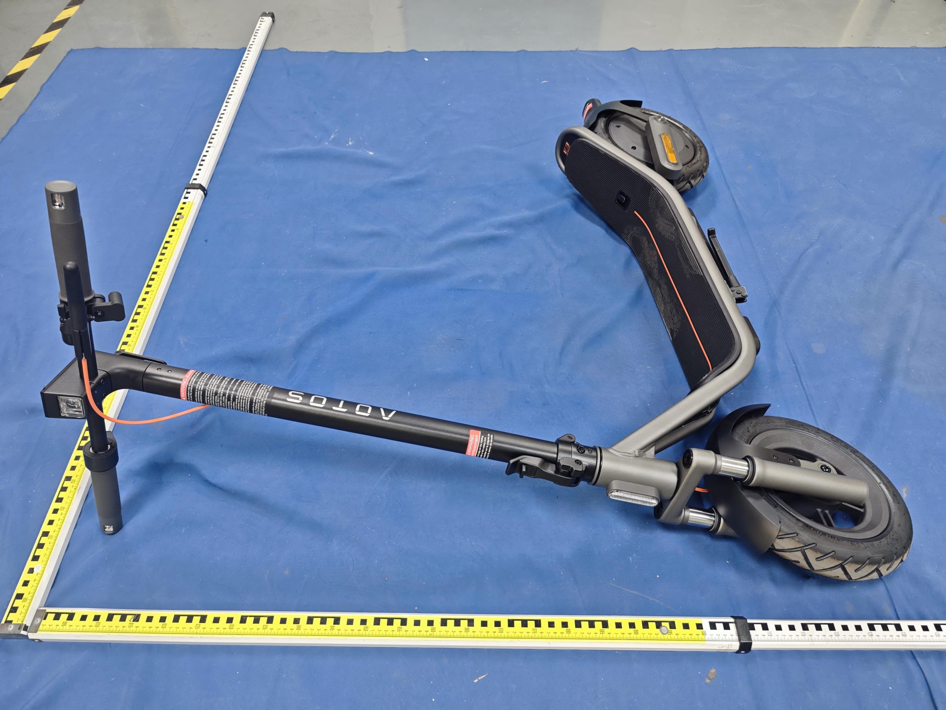 Electric Scooter - FCC ID 2BN3C-E3 - SINO MEGWELL TECH INC (2)