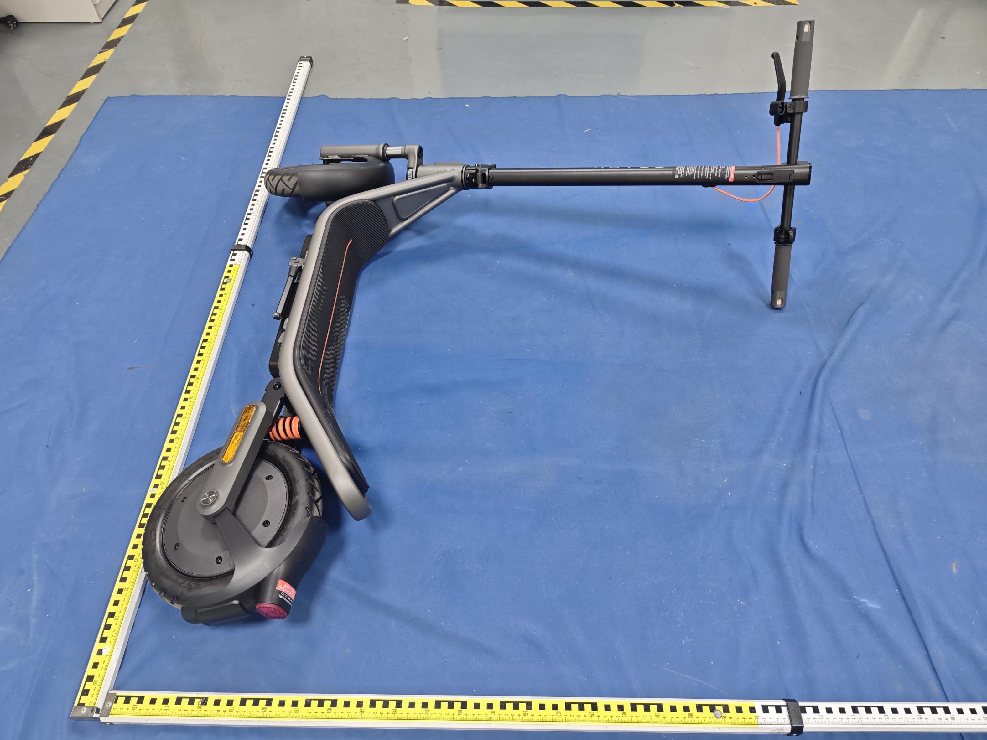 Electric Scooter - FCC ID 2BN3C-E3 - SINO MEGWELL TECH INC (5)