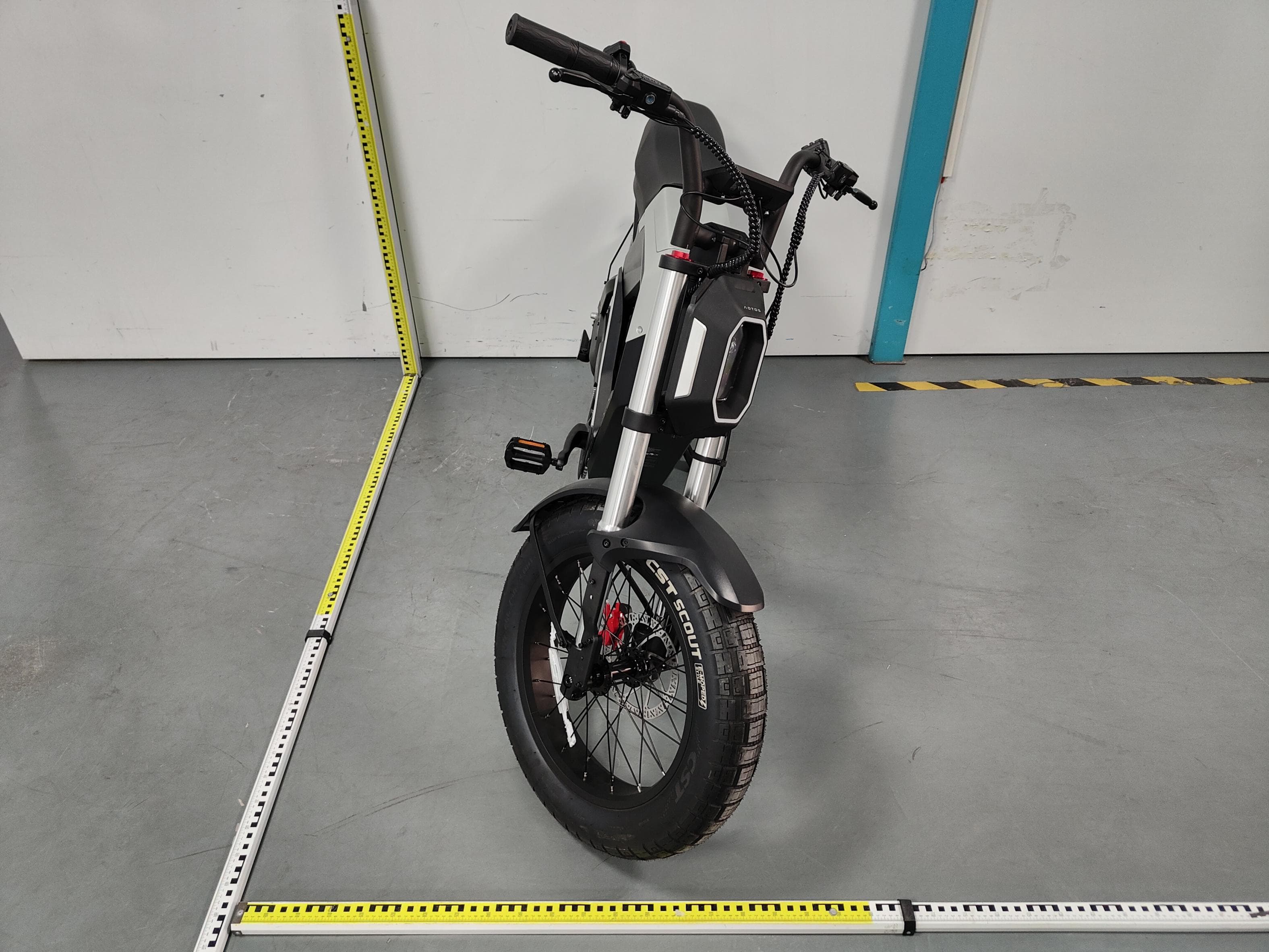 Smart EBike - FCC ID 2BN3C-FLUXX26 - SINO MEGWELL TECH INC