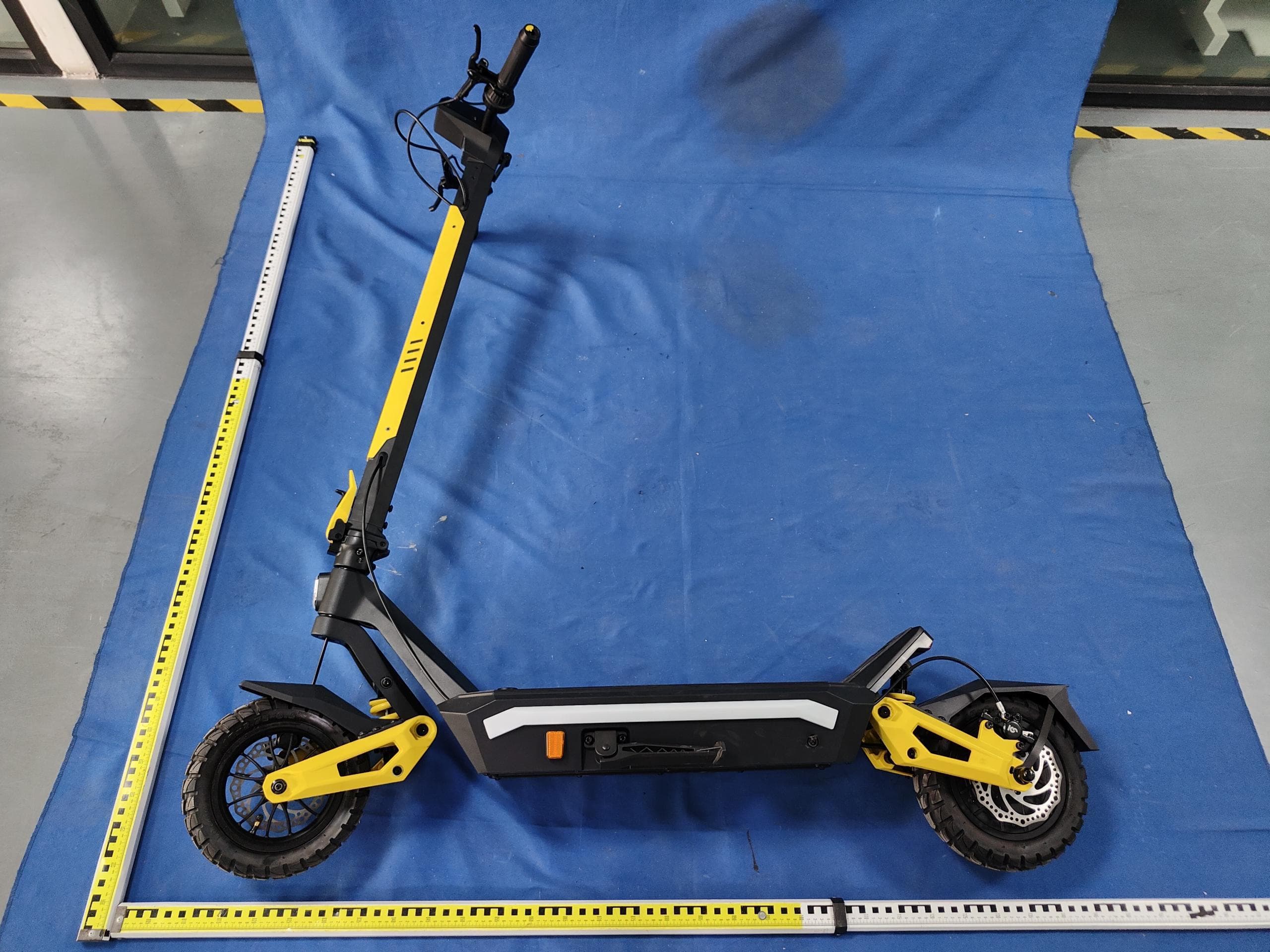 Electric Scooter - FCC ID 2BN3C-GT01PRO - SINO MEGWELL TECH INC (2)