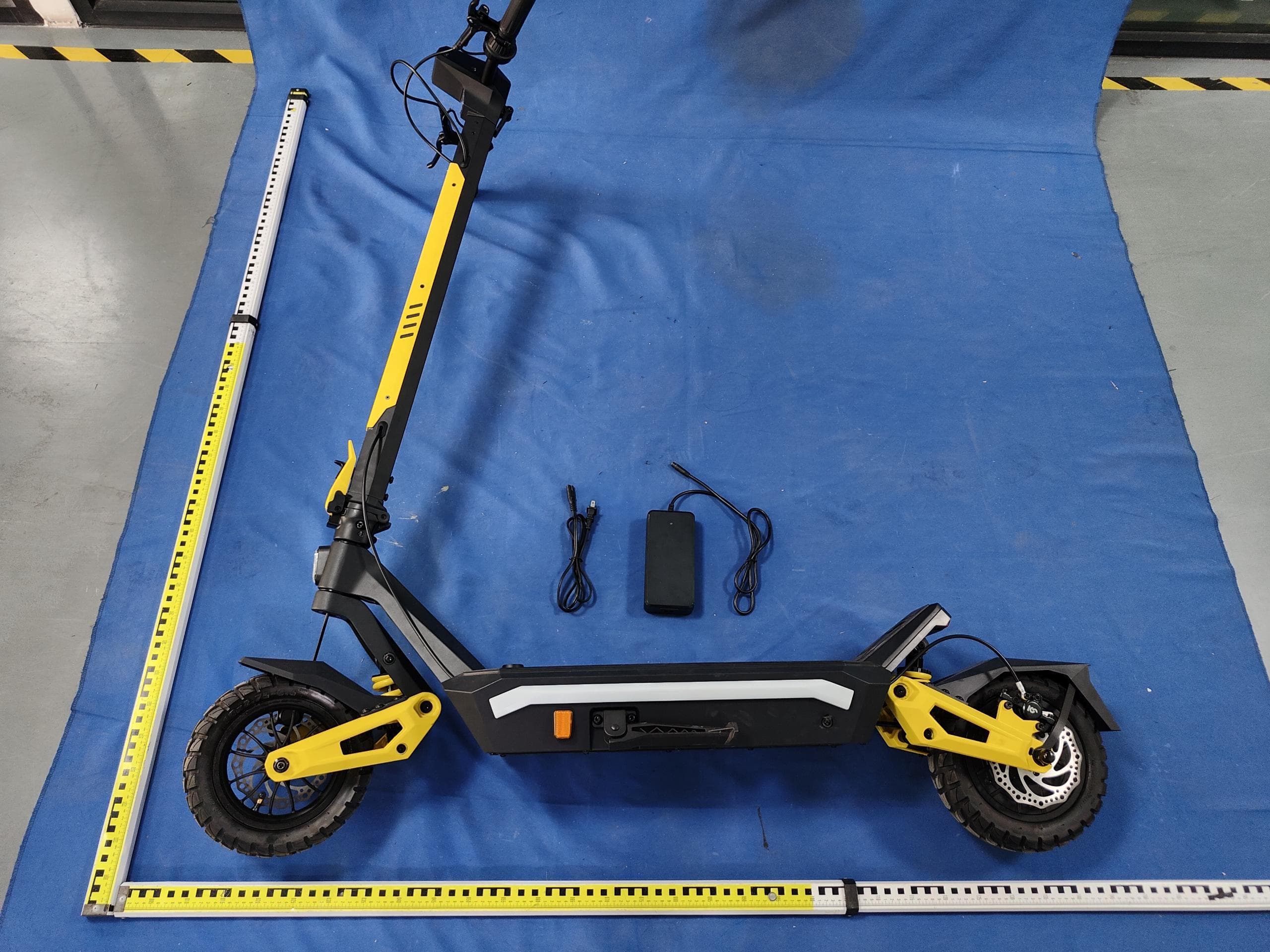 Electric Scooter - FCC ID 2BN3C-GT01PRO - SINO MEGWELL TECH INC