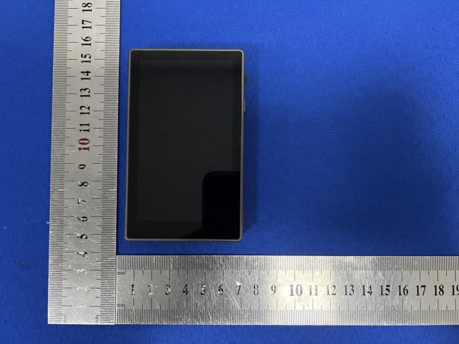 Mobile phone rear camera screen sharing device - FCC ID 2BN4S-T20 - NELLO TECHNOLOGY (SHENZHEN) CO., LTD. (4)