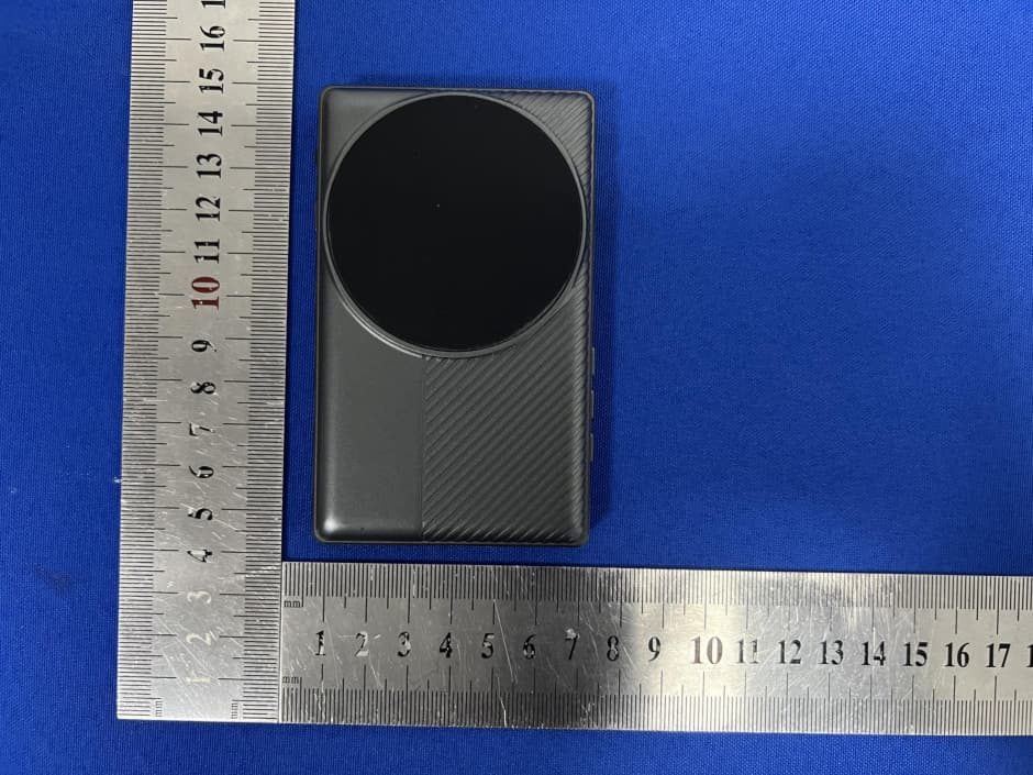 Mobile phone rear camera screen sharing device - FCC ID 2BN4S-T20 - NELLO TECHNOLOGY (SHENZHEN) CO., LTD.