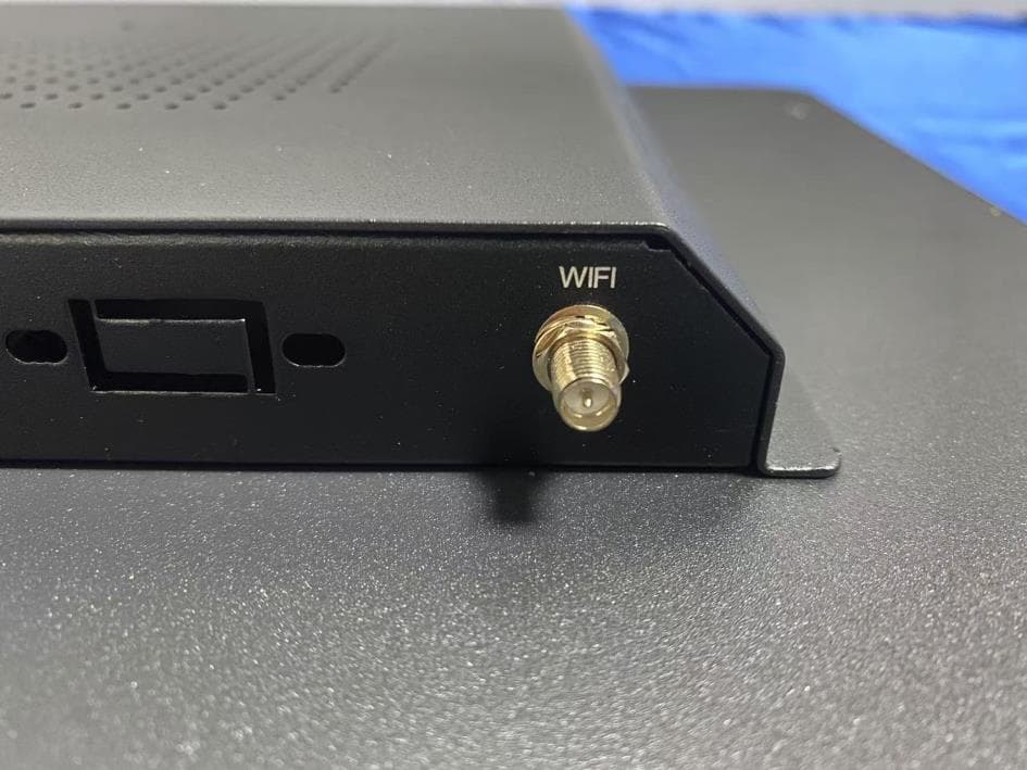 Touch All-in-one Machine - FCC ID 2BNBL-HD215AA - Guangzhou Wogo Technology Co., Ltd. (2)