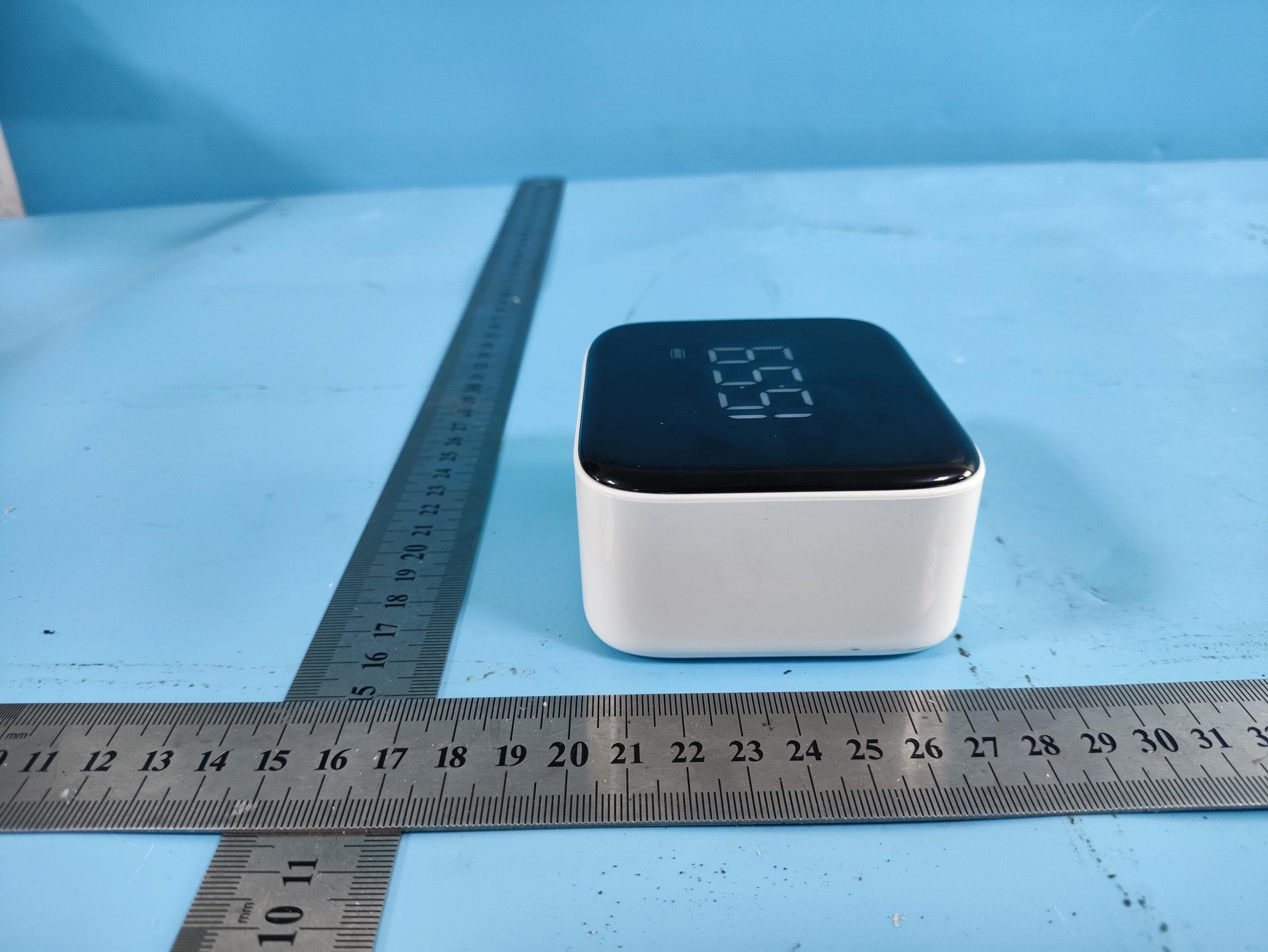 HF1 Intelligent multifunctional formaldehyde monitor - FCC ID 2BNCN-HF1 - Shenzhen ATuMan Precision Machinery Technology Co., Ltd. (4)