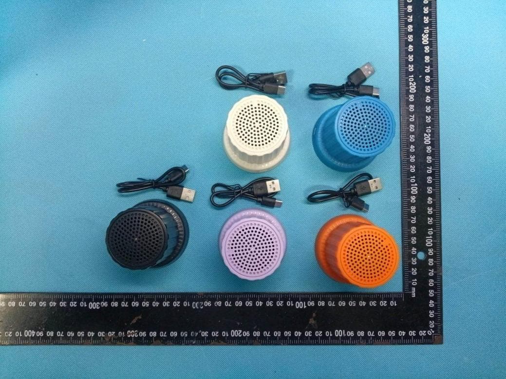 Wireless Speakers - FCC ID 2BNKD-DE415A - ShenZhen Six Mai Gift co ltd (2)