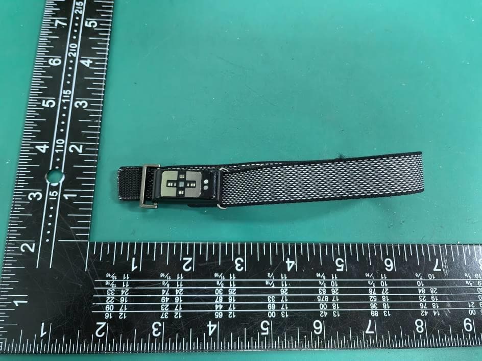 Smart watch - FCC ID 2BNP4-E700 - Shenzhen Changtai Electronics Co.,Ltd (2)