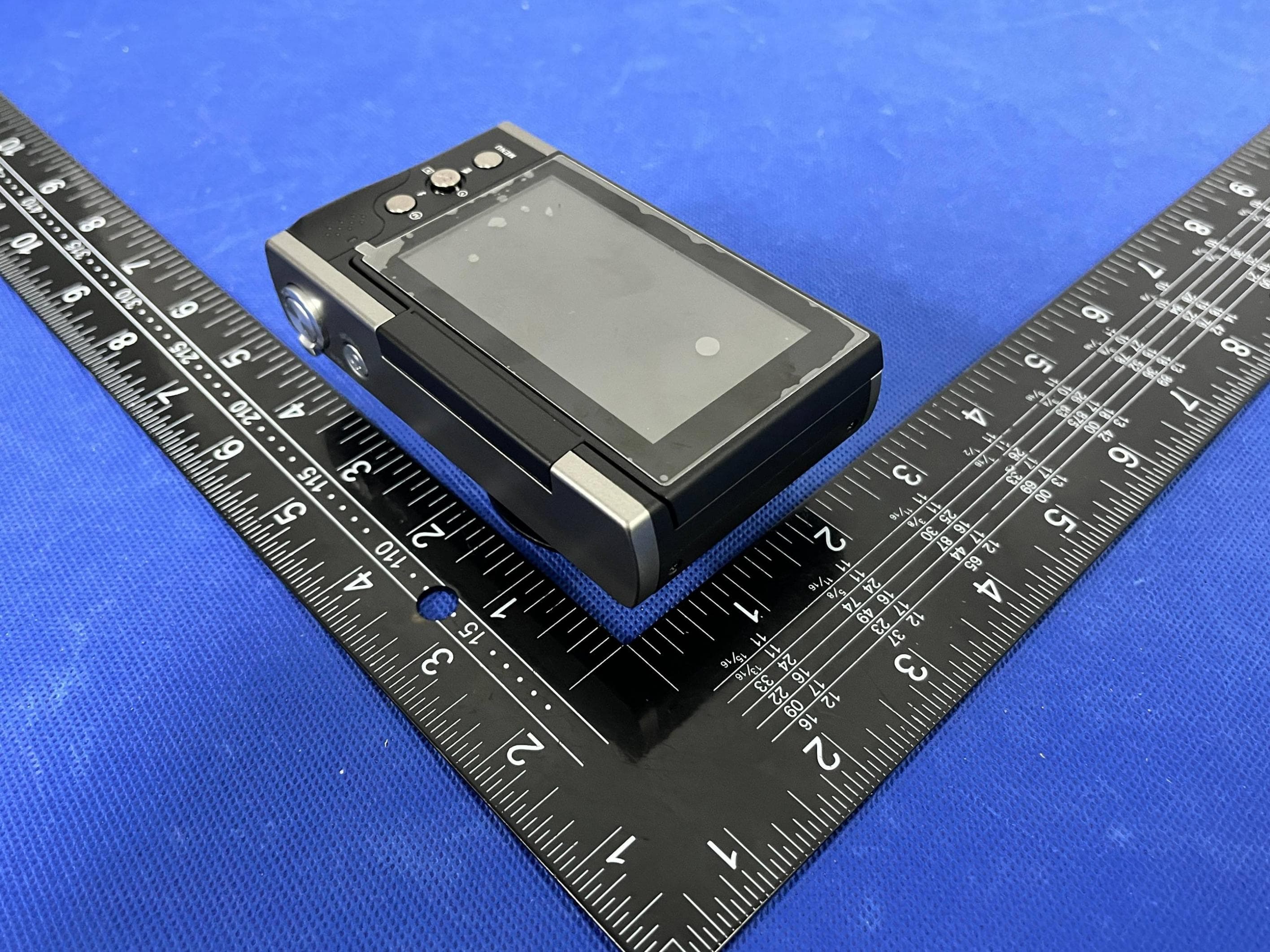 Digital Camera - FCC ID 2BNYY-DC105 - SONGDIAN TECHNOLOGY(GUANGDONG)CO., LTD.