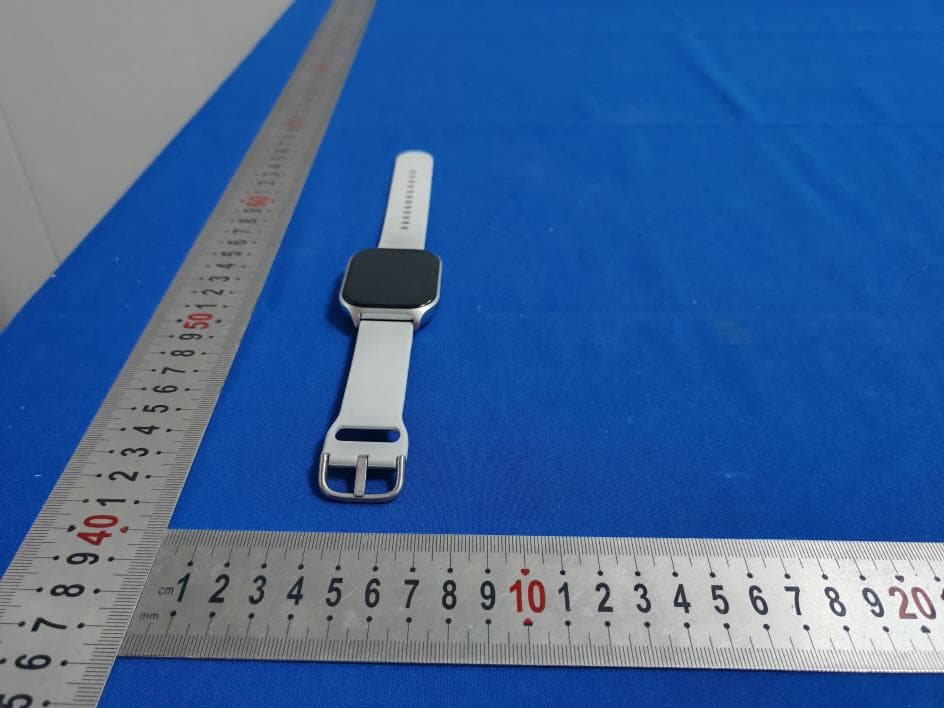Smartwatch - FCC ID 2BNZUZT18 - Shenzhen City ZhanTuan Technology Co., LTD (5)