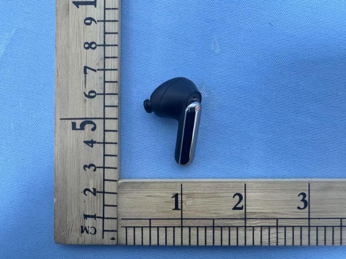 Bluetooth earphones - FCC ID 2BO3J-D33 - Hangzhou Yinshang Intelligent Technology Co.,Ltd. (3)