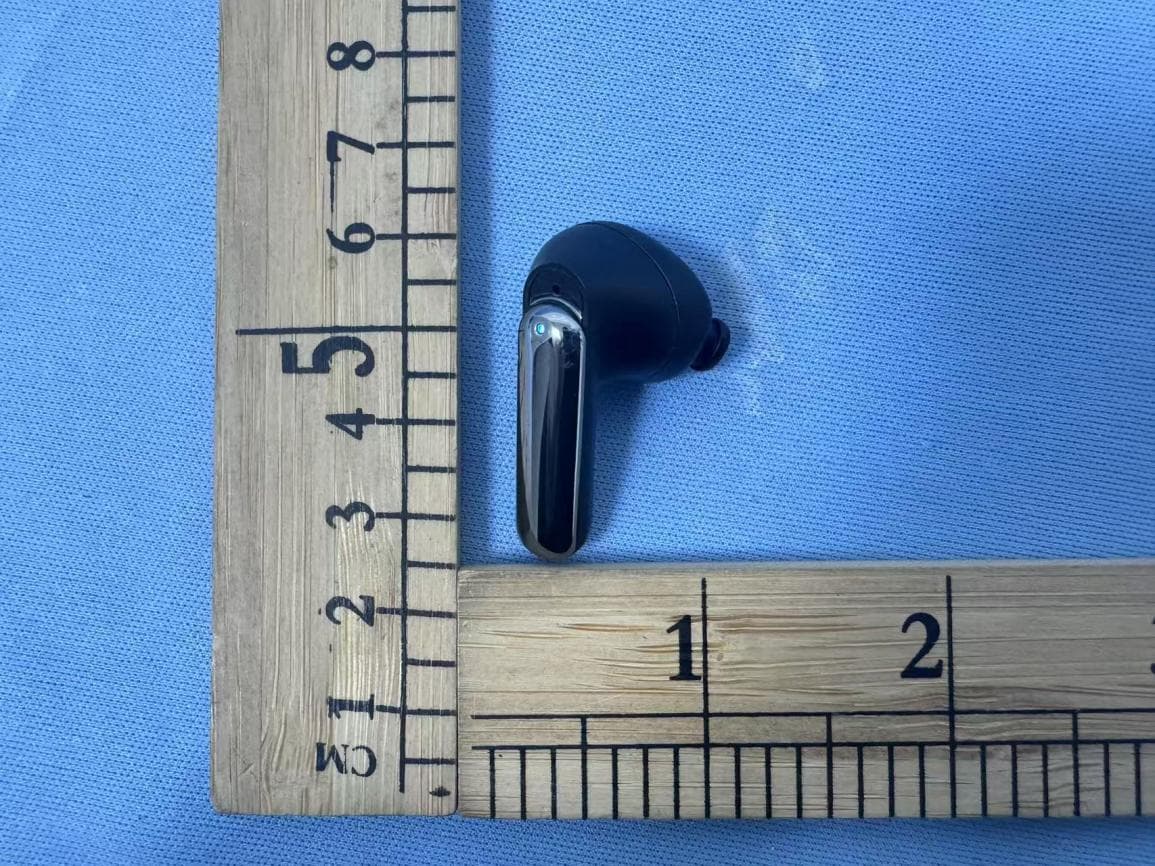 Bluetooth earphones - FCC ID 2BO3J-D33 - Hangzhou Yinshang Intelligent Technology Co.,Ltd.