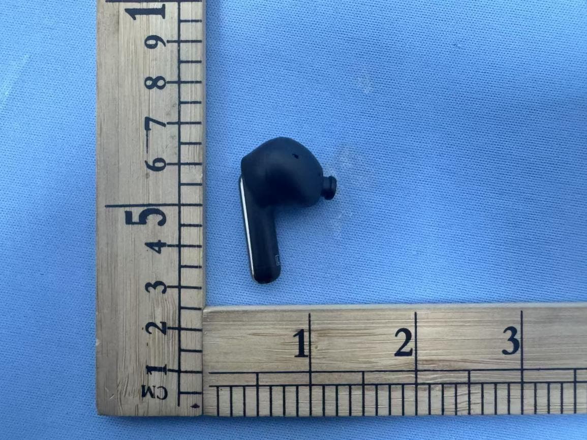 Bluetooth earphones - FCC ID 2BO3J-D33 - Hangzhou Yinshang Intelligent Technology Co.,Ltd. (4)