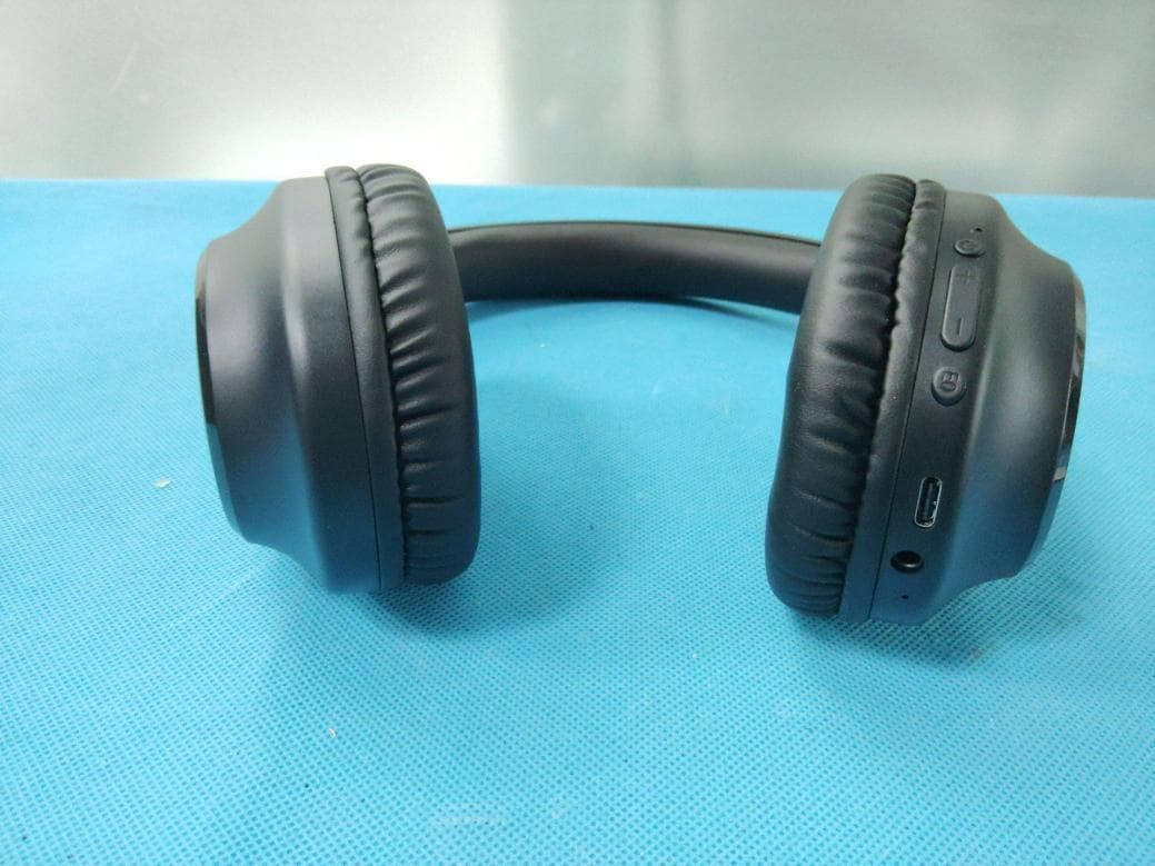 Headset - FCC ID 2BO5V-W01 - Dongguan Qiansheng Electronic Technology Co., Ltd. (2)