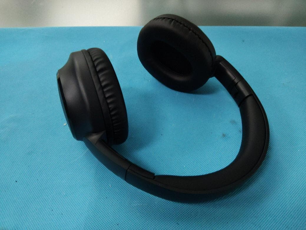 Headset - FCC ID 2BO5V-W01 - Dongguan Qiansheng Electronic Technology Co., Ltd. (4)