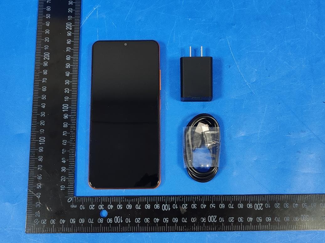 Smartphone - FCC ID 2BO9717PRO - NOVISOLUTIONS CIA LTDA (4)