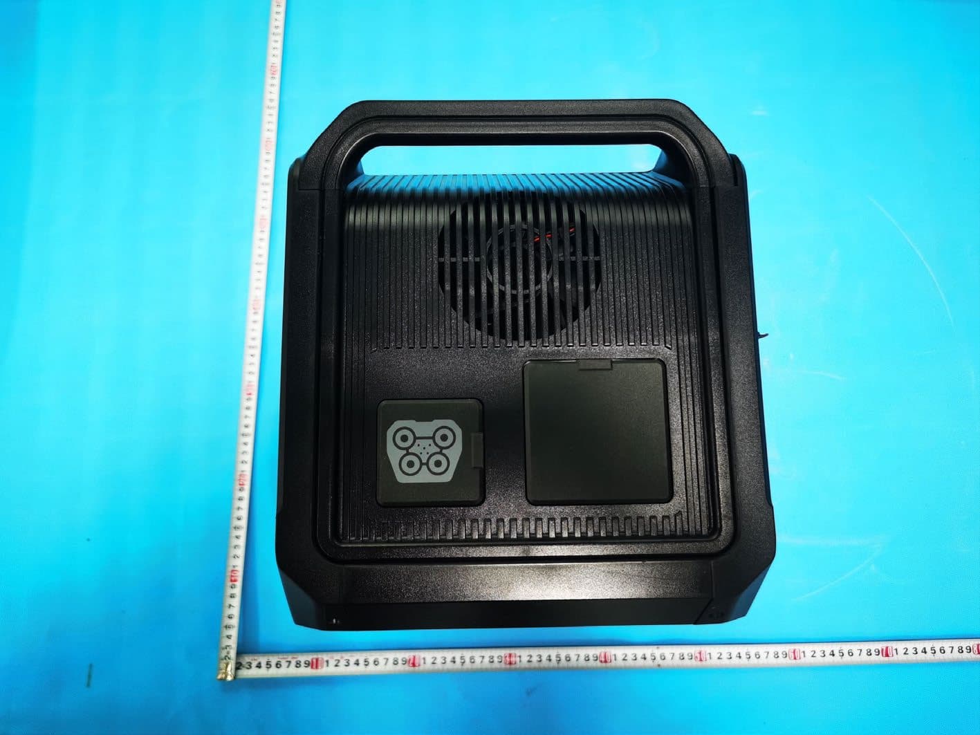 Portable Power Supply - FCC ID 2BOLI-C2048H - Shenzhen Wei Peng Shiji Technology Co., Ltd (3)