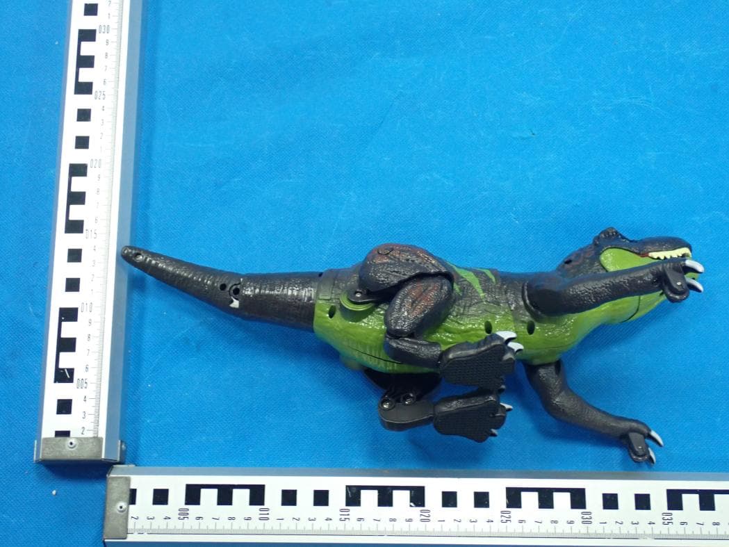 Remote Control Dinosaur - FCC ID 2BOLYLWKL85 - Shantou Lewu Information Technology Co., Ltd. (5)