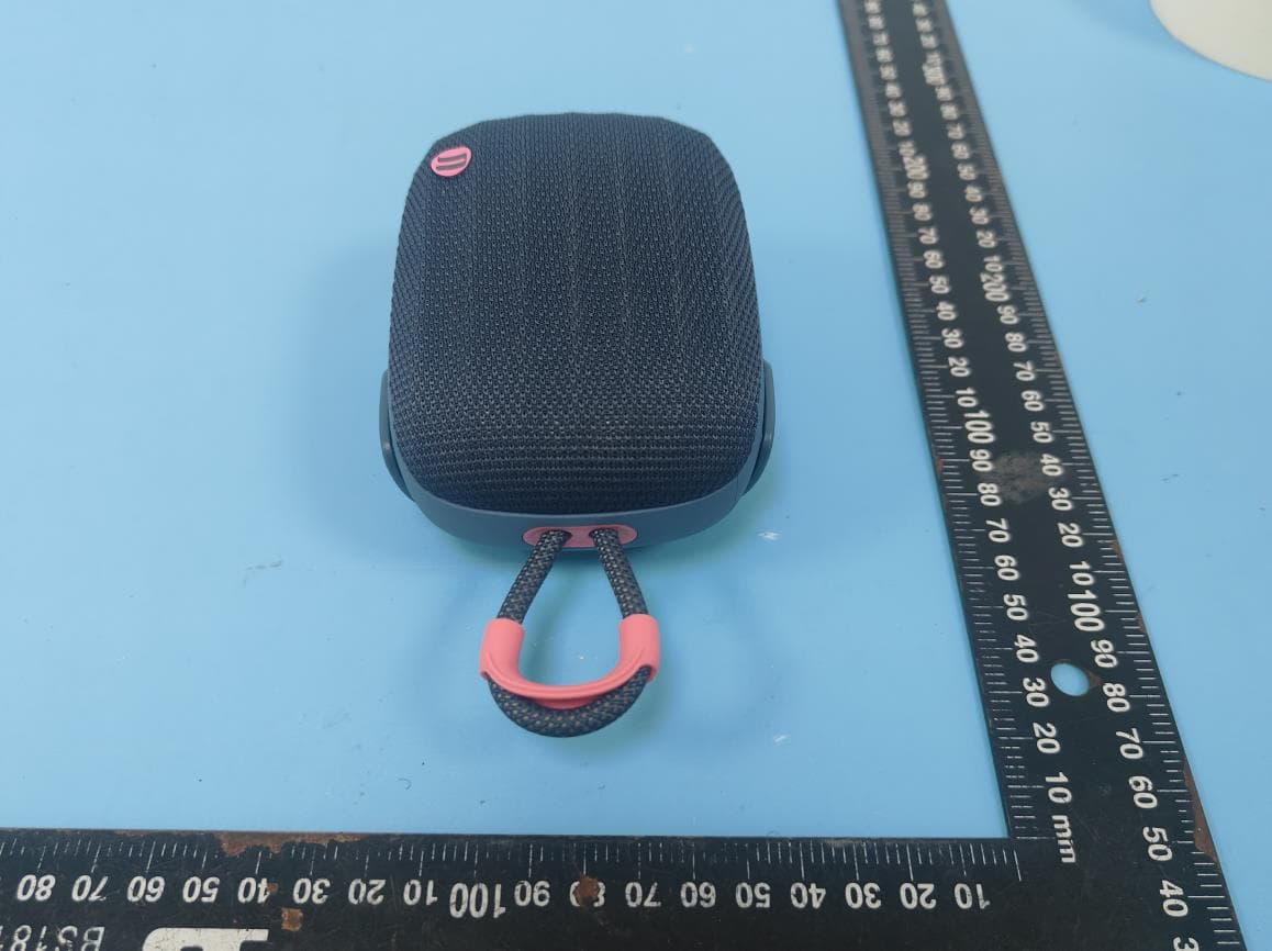 Bluetooth Speaker - FCC ID 2BOO7-CS23PLUS - Guangzhou Caankei Electronics Co.,Ltd. (5)