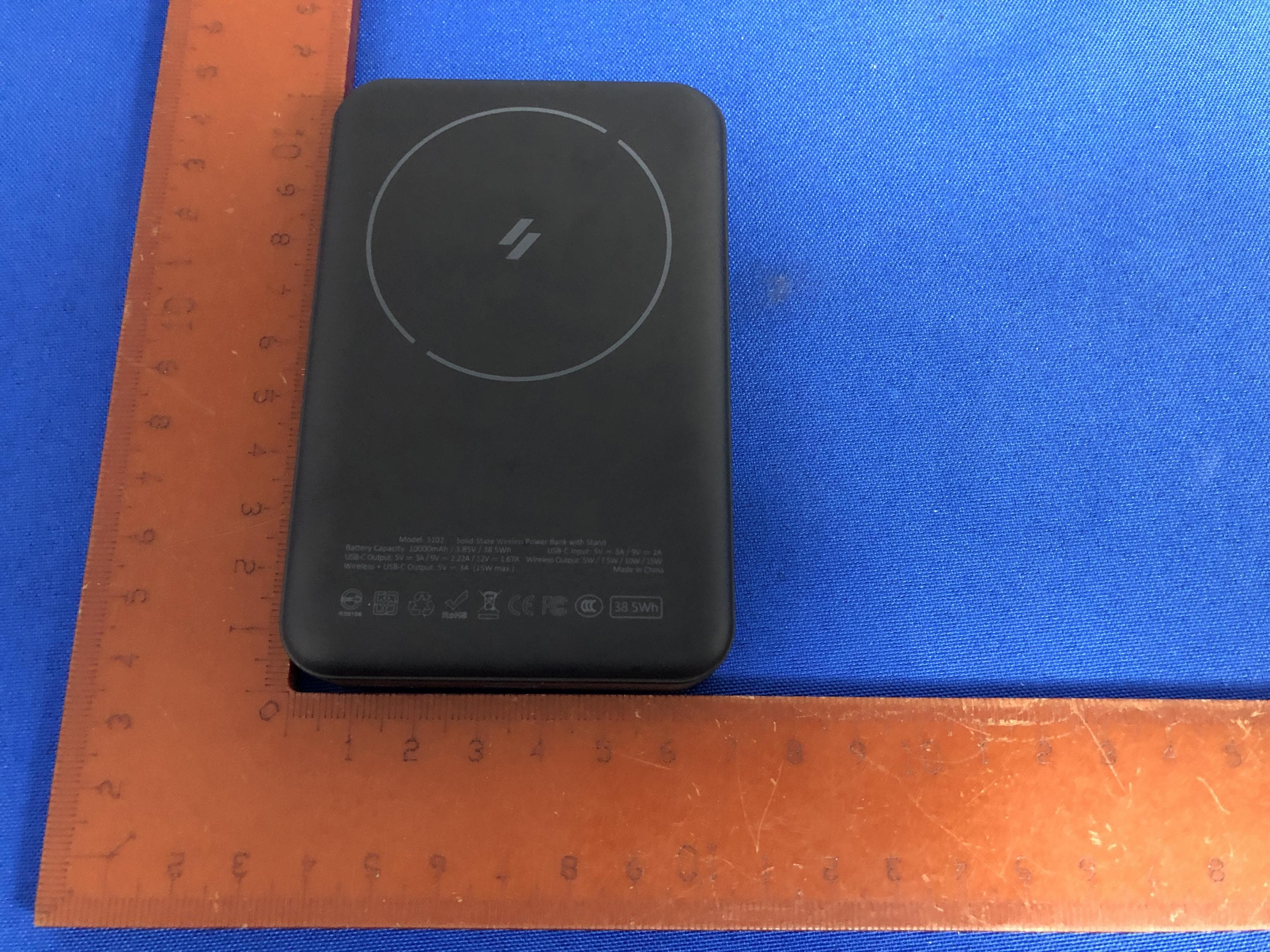 Solid-State Wireless Power Bank with Foldable Stand - FCC ID 2BOW7-S102 - Guangzhou SICI Technical Co.,LTD (2)