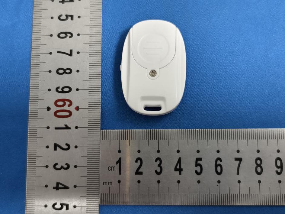 Bluetooth remote control - FCC ID 2BPMD-CH5 - Shenzhen Dequn Quick Circuit Co., Ltd (2)