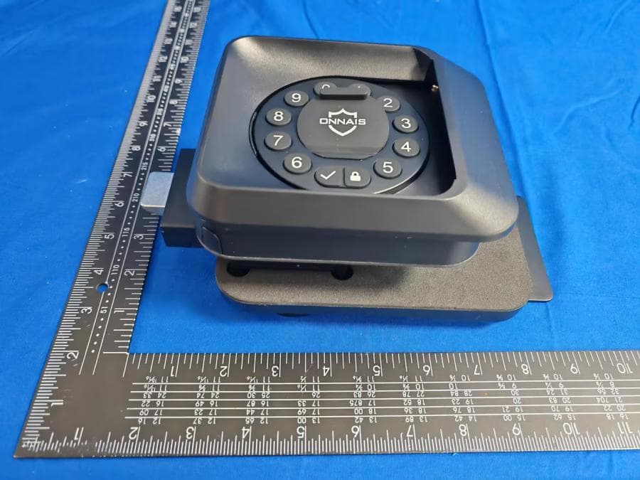 RV door lock - FCC ID 2BPTI-W008C - Dongguan Huaxun Plastic Technology Co., Ltd. (2)