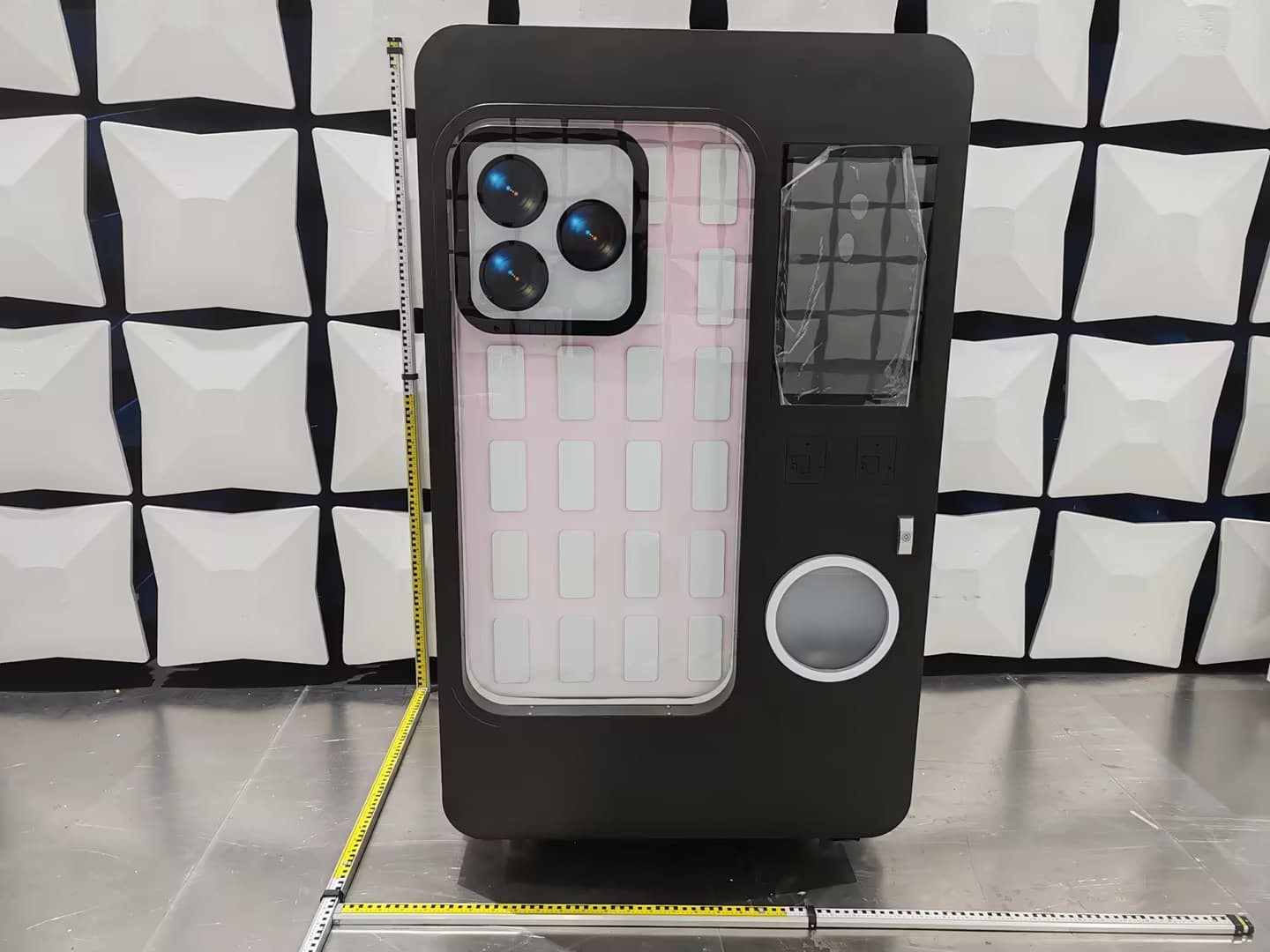 Ai customized vending machine for phone cases - FCC ID 2BPVP-YX-K77 - Guangzhou Yixian Technology Co Ltd.