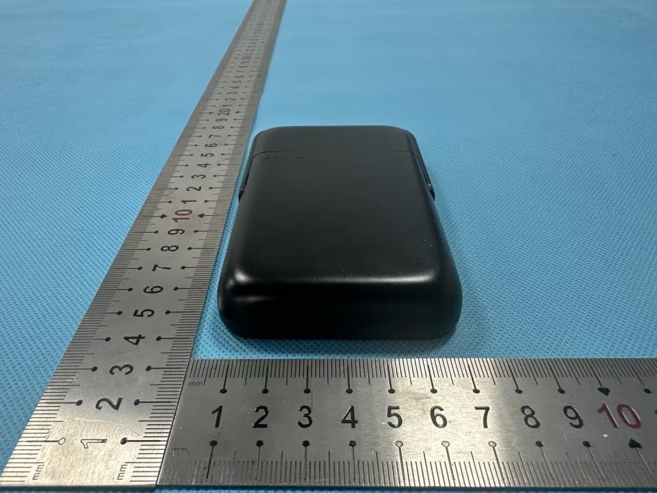 Wireless Magnetic Power Bank with Earbuds - FCC ID 2BQ6CTW23 - ShenZhen Transtyle Electronics Co., Ltd (5)
