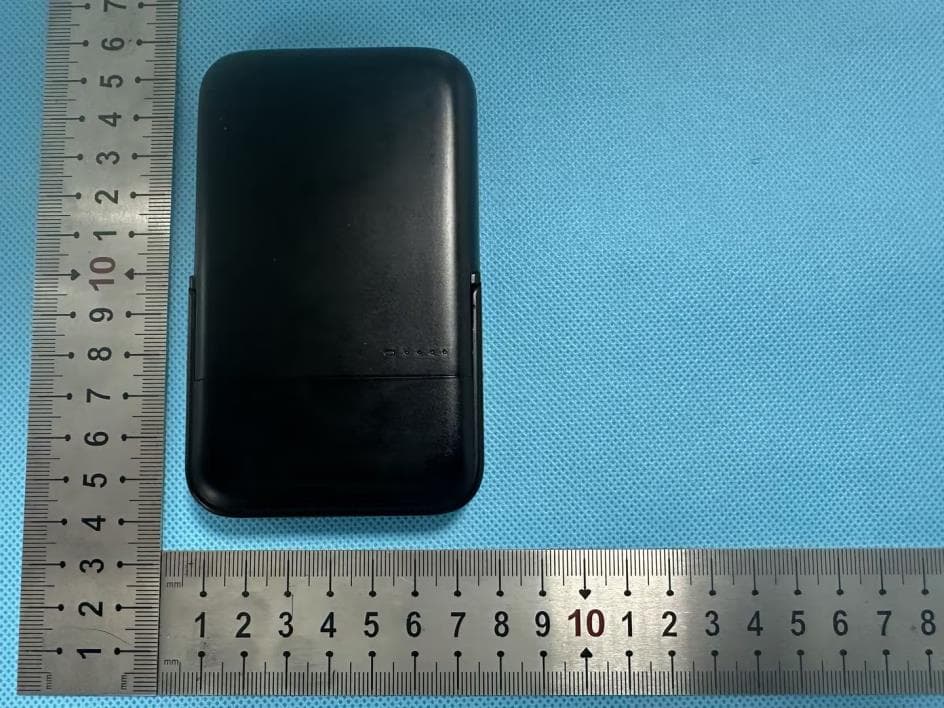 Wireless Magnetic Power Bank with Earbuds - FCC ID 2BQ6CTW23 - ShenZhen Transtyle Electronics Co., Ltd (2)