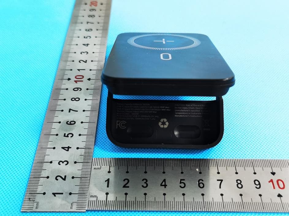 Wireless Magnetic Power Bank with Earbuds - FCC ID 2BQ6CTW23 - ShenZhen Transtyle Electronics Co., Ltd (4)