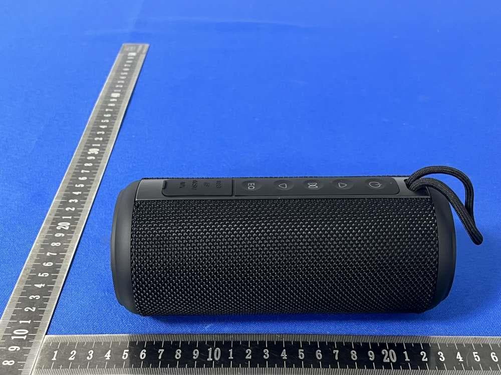 WIRELESS SPEAKER - FCC ID 2BQ6U-M17 - Dongguan Zichen Electronics Co., Ltd (3)