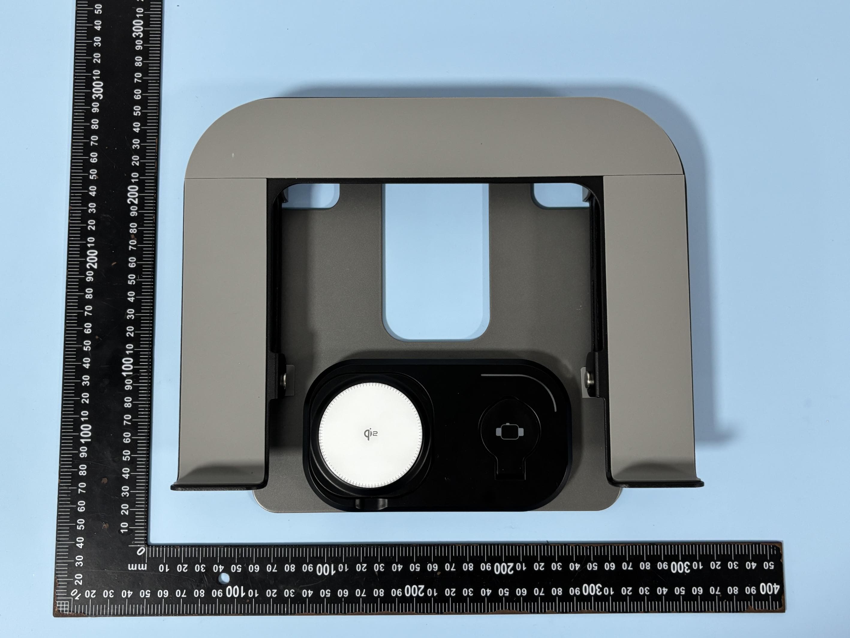 Wireless charging foldable notebook stand - FCC ID 2BQFT-Z2 - Shenzhen Zhonggu Technology Co., LTD