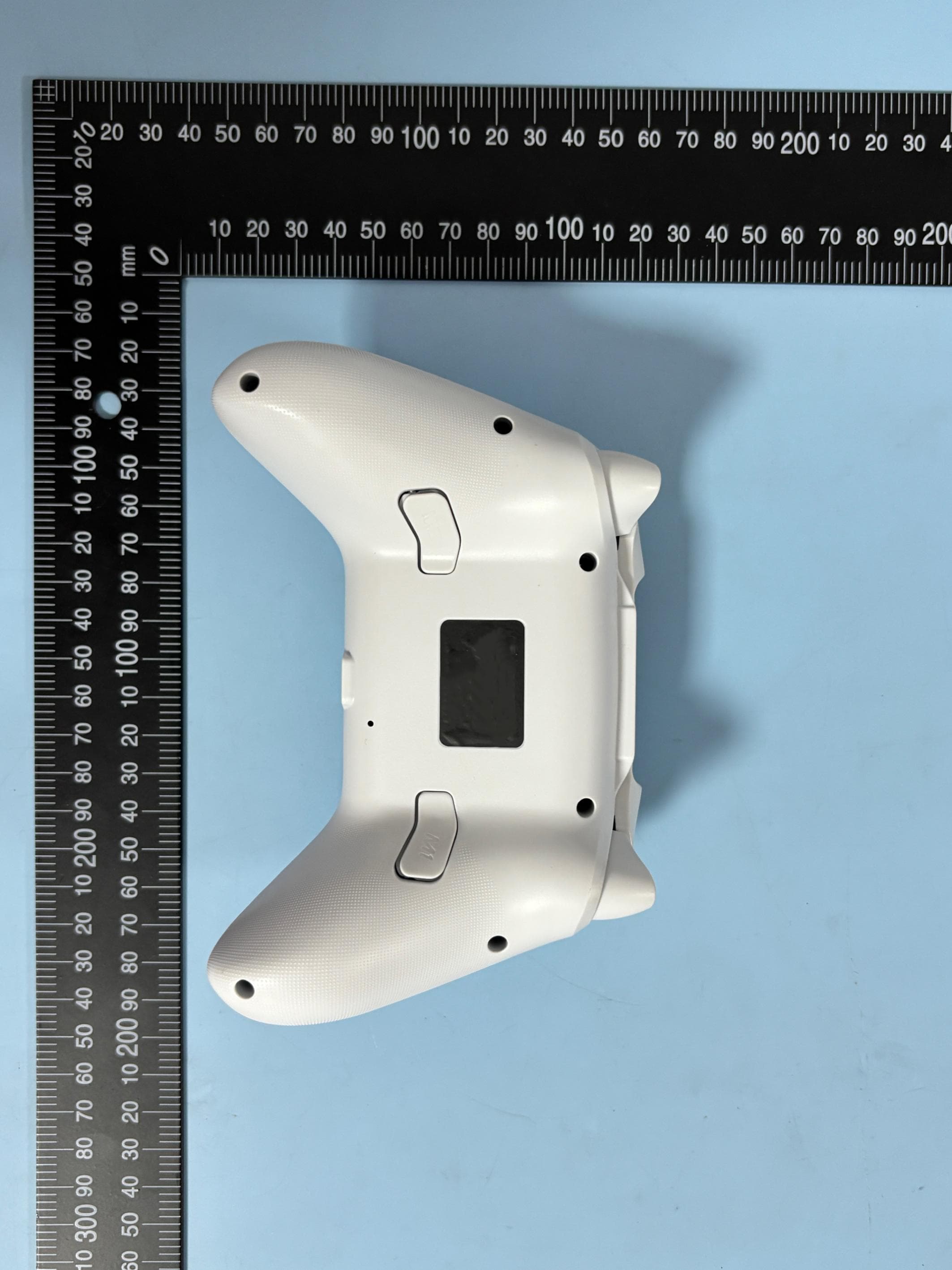 Wireless Game Controller - FCC ID 2BQHB-CM-617 - Dongguan Bolaiyuan Electronic Technology Co., LTD (5)