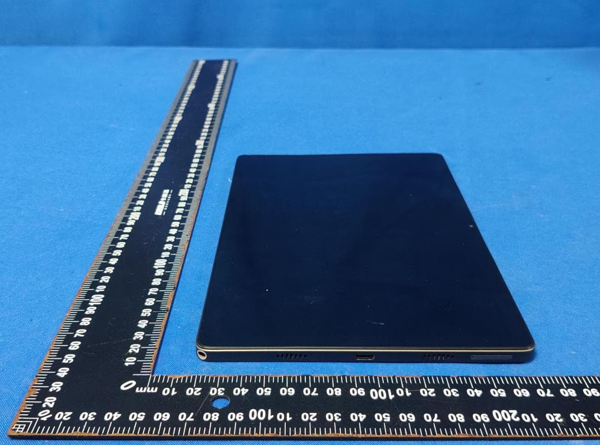 Tablet PC - FCC ID 2BQHT-TAB-T104-6 - DAMASCO TRADING LLC (4)