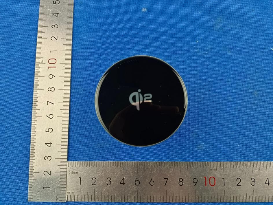 MagWireless Charger - FCC ID 2BQIT-CW01Q - DIFUNG SMARTECH INC (2)